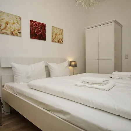 Strandnahe Mit Meerblick Und Terrasse - Seeadler 602 * بينز
